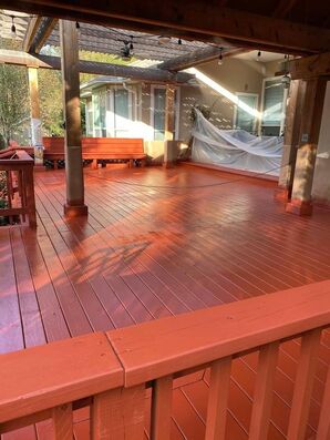 Deck Staining in Spring, TX (5)