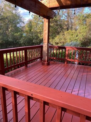 Deck Staining in Spring, TX (6)